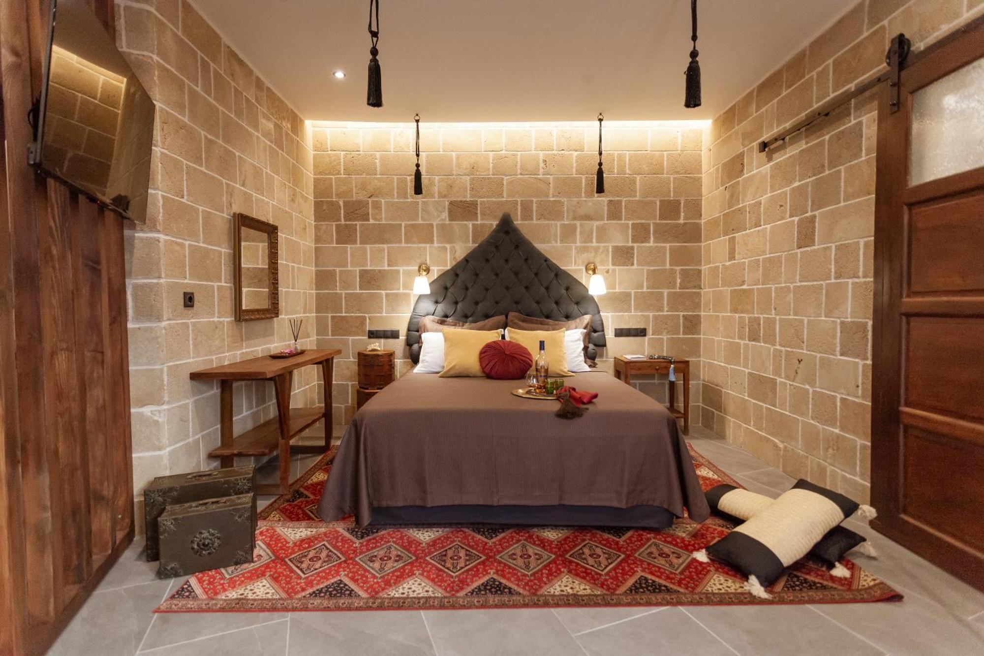 Utopia Luxury Suites - Old Town Rhodes City Exterior foto
